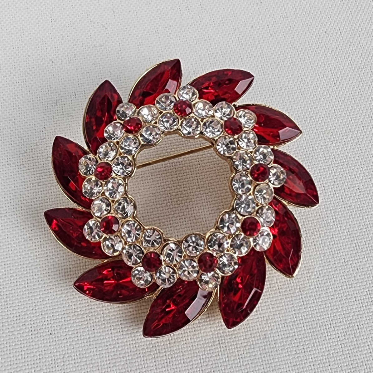 Gold Tone Red Rhinestone Flower Wreath Brooch