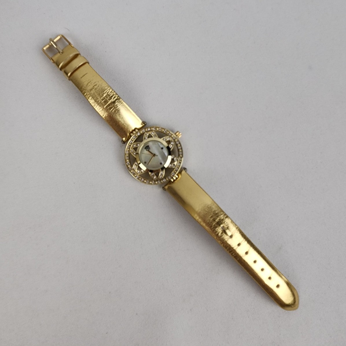 Elizabeth Taylor White Diamonds Gold Tone Rhinestone Watch