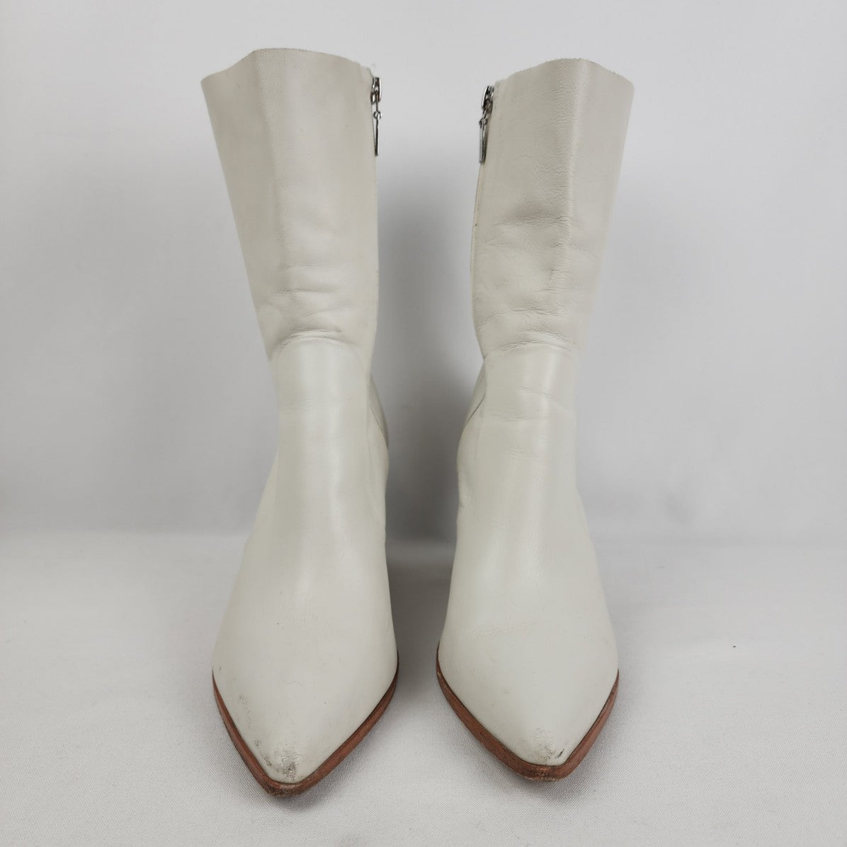 Schultz White Leather Heeled Ankle Boots Size 9