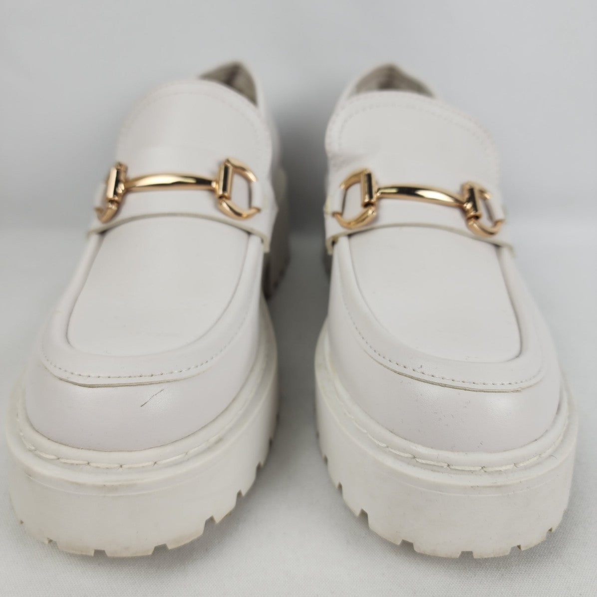 Steve Madden White Chunky Heel Loafers Size 8.5