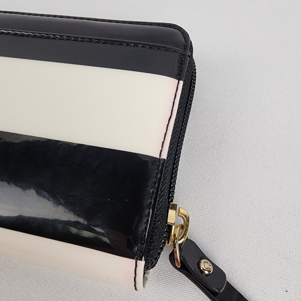 Kate Spade Black & White Stripped Zip Around Wallet