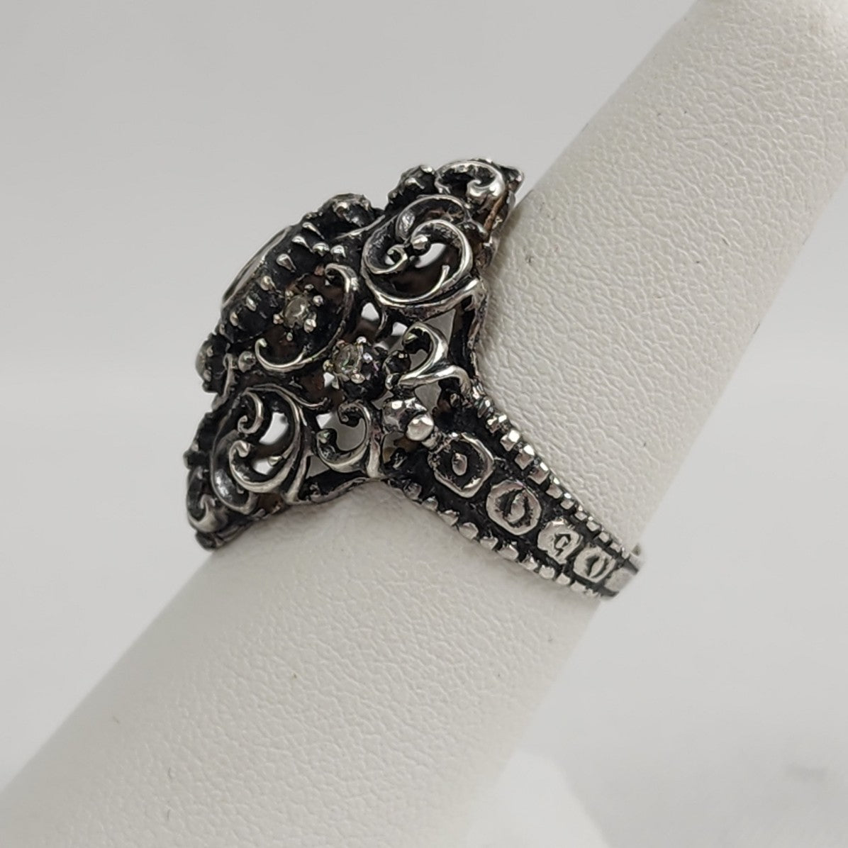 Vintage Silver Filigree Crystal Stone Statement Ring Size 7.5