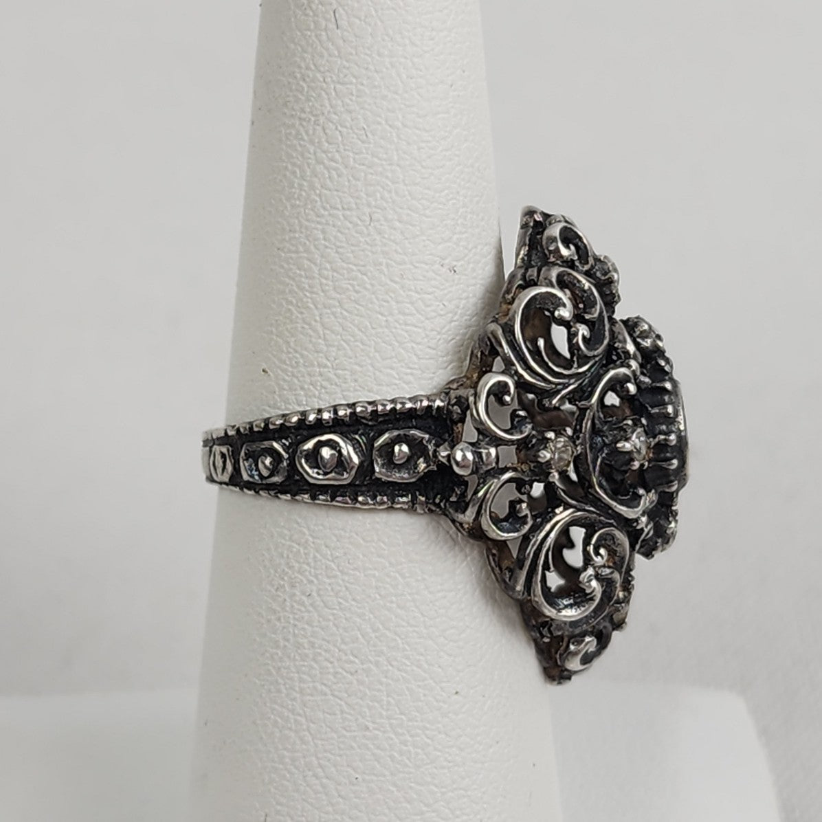 Vintage Silver Filigree Crystal Stone Statement Ring Size 7.5