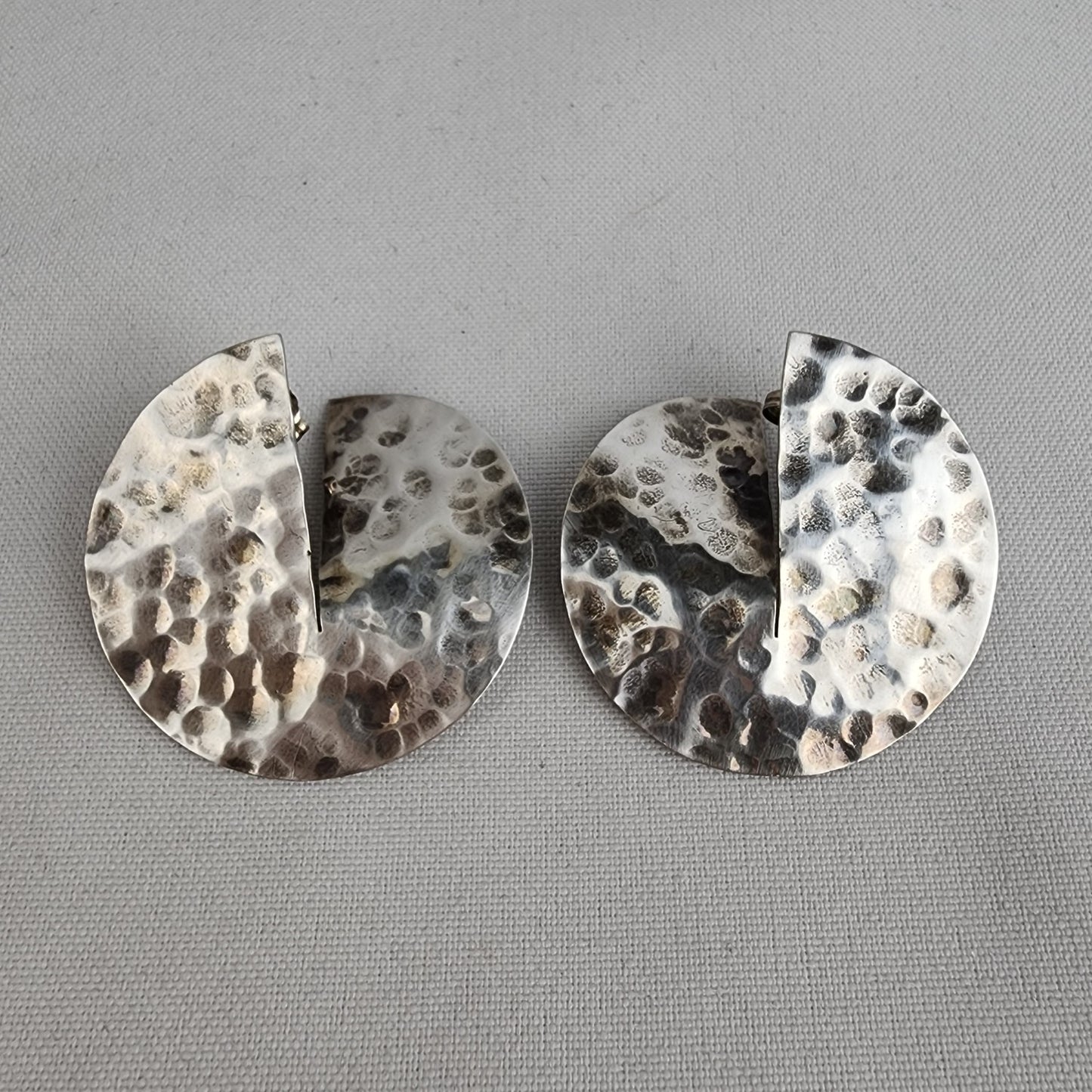 925 Sterling Silver Hammered Round Earrings