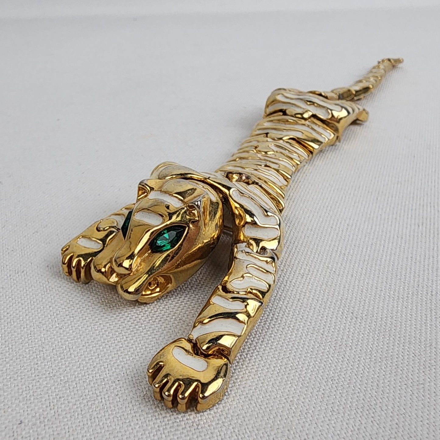 Vintage Gold Tone Tiger White Enamel Shoulder Articulated Pin Brooch