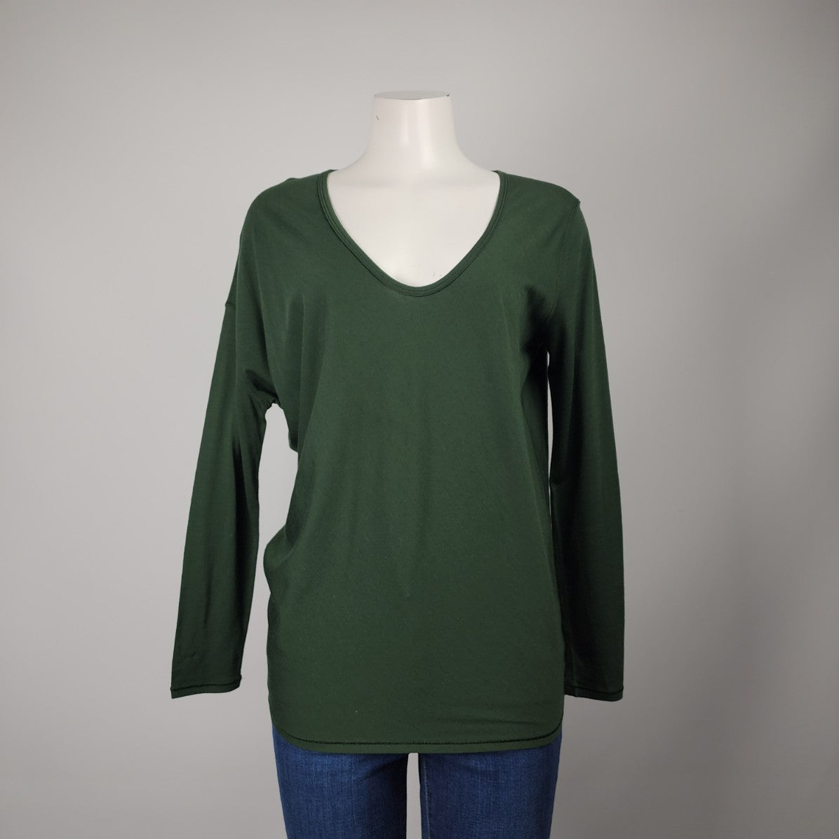 Kit & Ace Green Merino Wool Long Sleeve V-Neck Top Size S