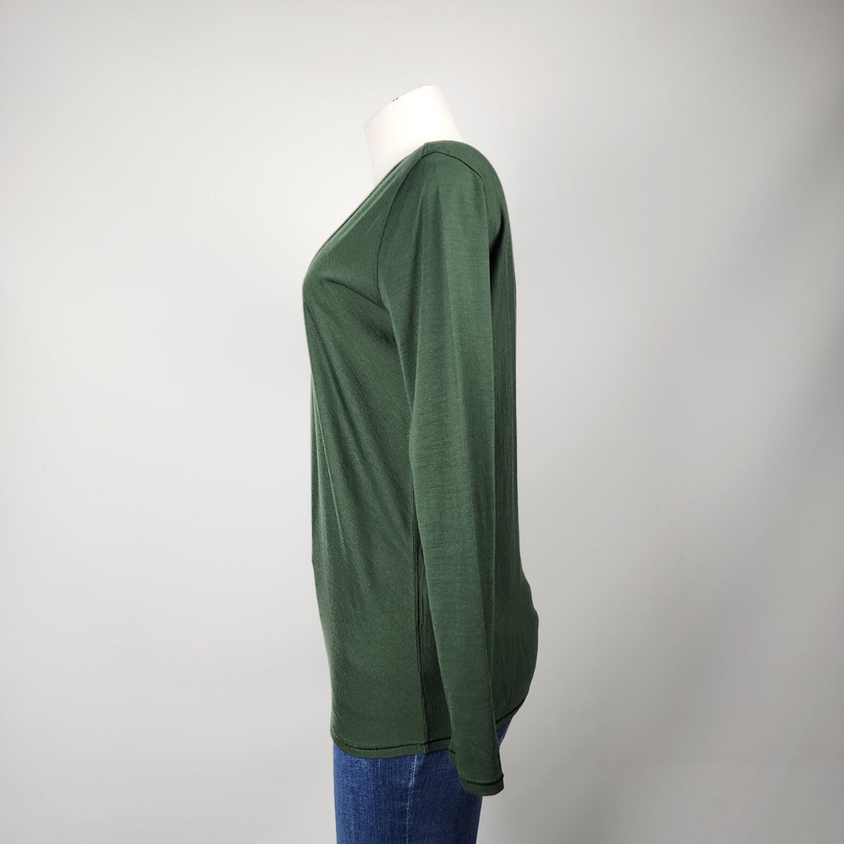 Kit & Ace Green Merino Wool Long Sleeve V-Neck Top Size S