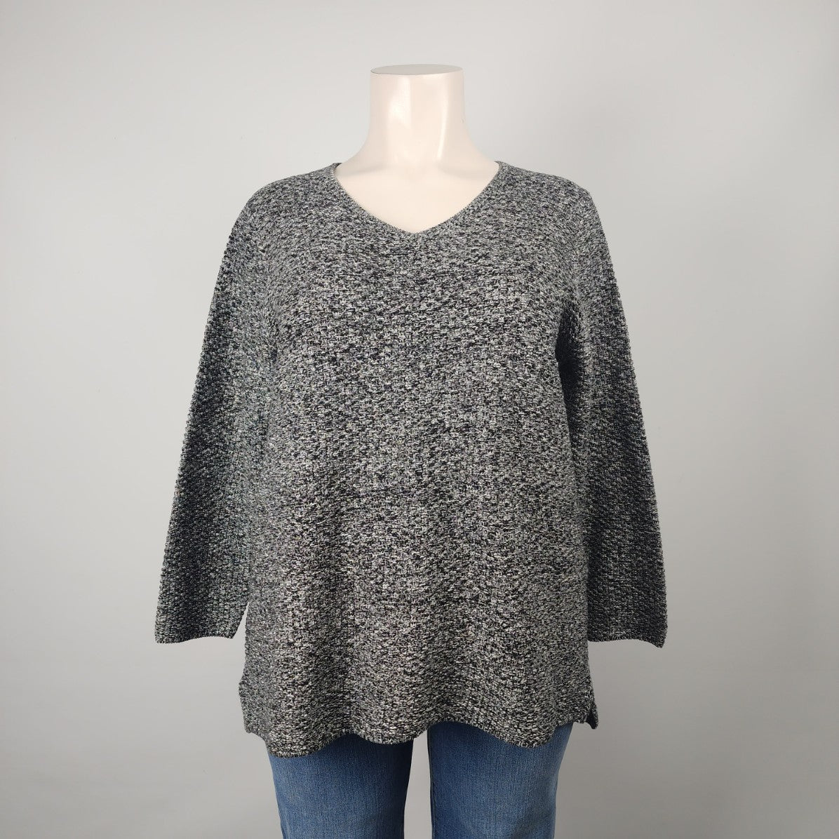 Dex Black & White Knit V-Neck Sweater Size 2XL