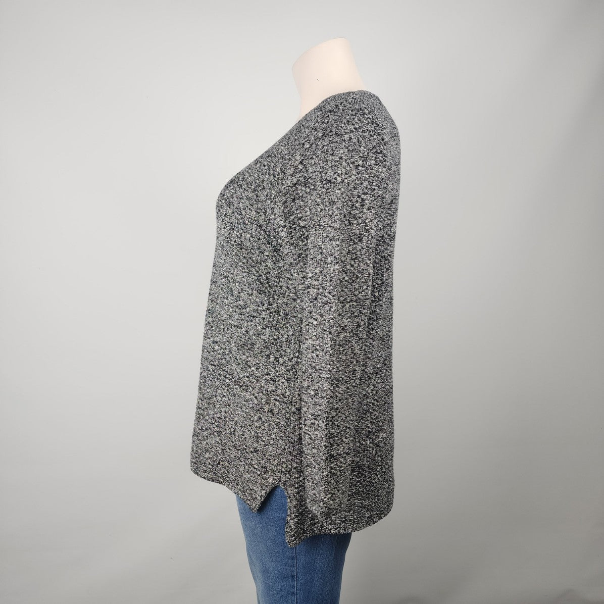 Dex Black & White Knit V-Neck Sweater Size 2XL