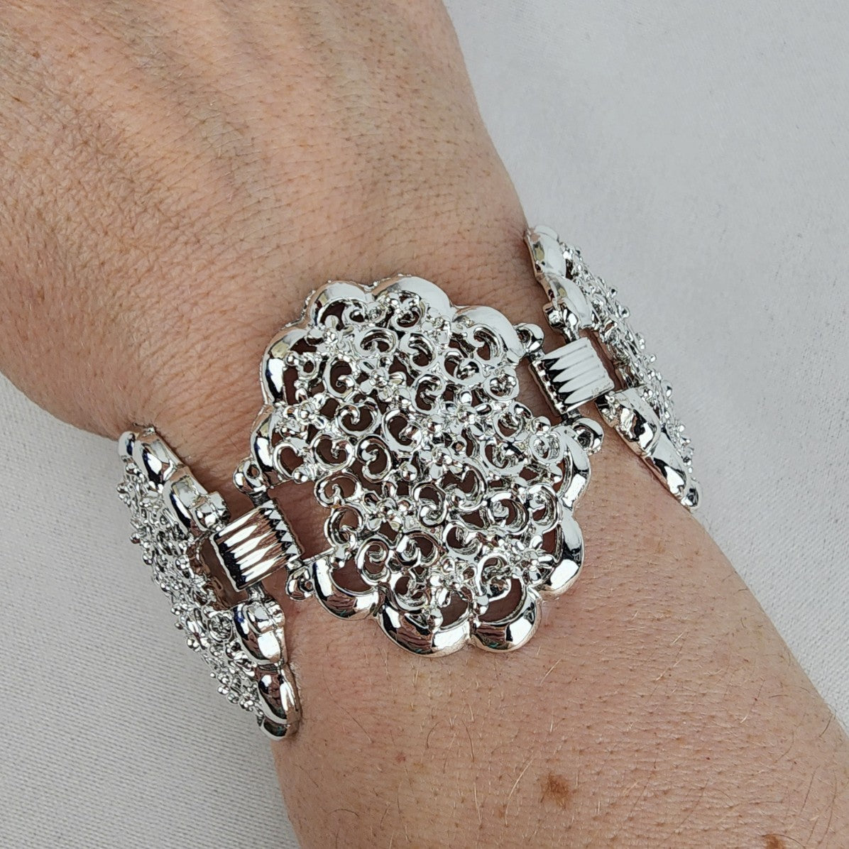 Vintage Silver Tone Filagree Link Bracelet