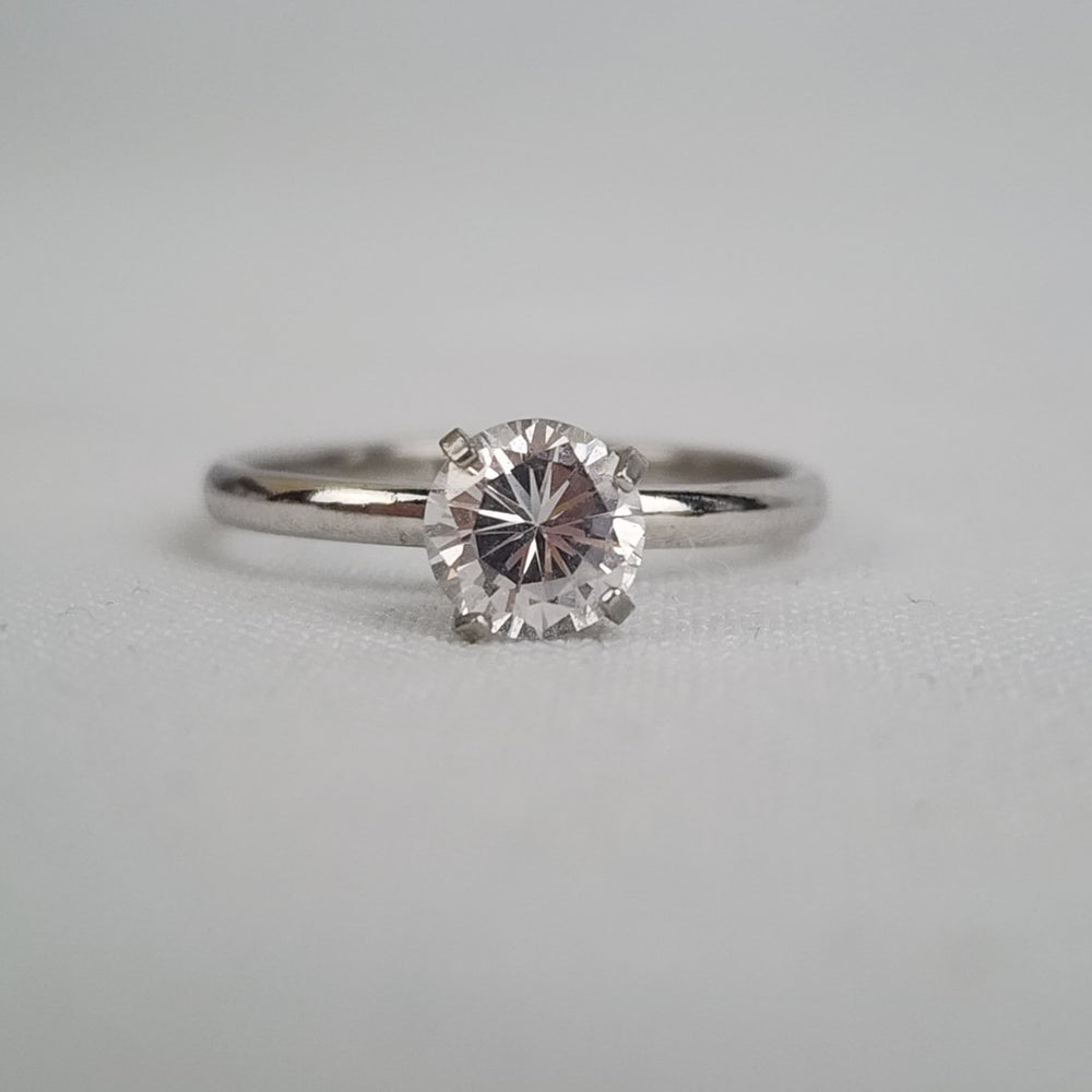 Vintage Sterling Silver Crystal Ring Size 9