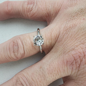Vintage Silver Crystal Ring Size 8