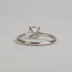 Vintage Silver Crystal Ring Size 8