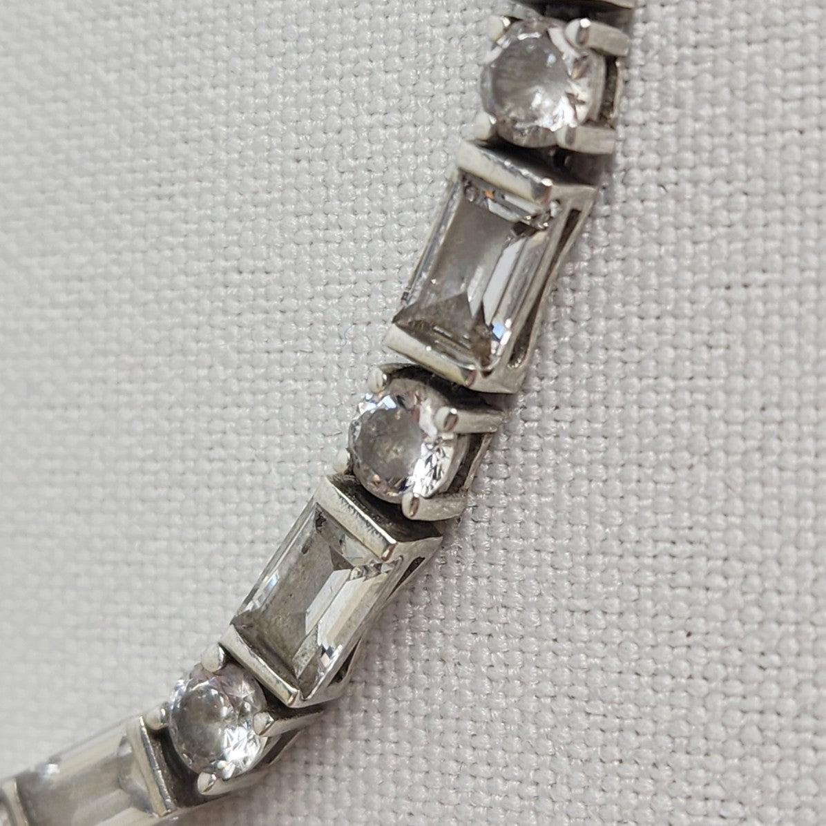 Michael Hill Jewelry 925 Sterling Silver Crystal Tennis Bracelet