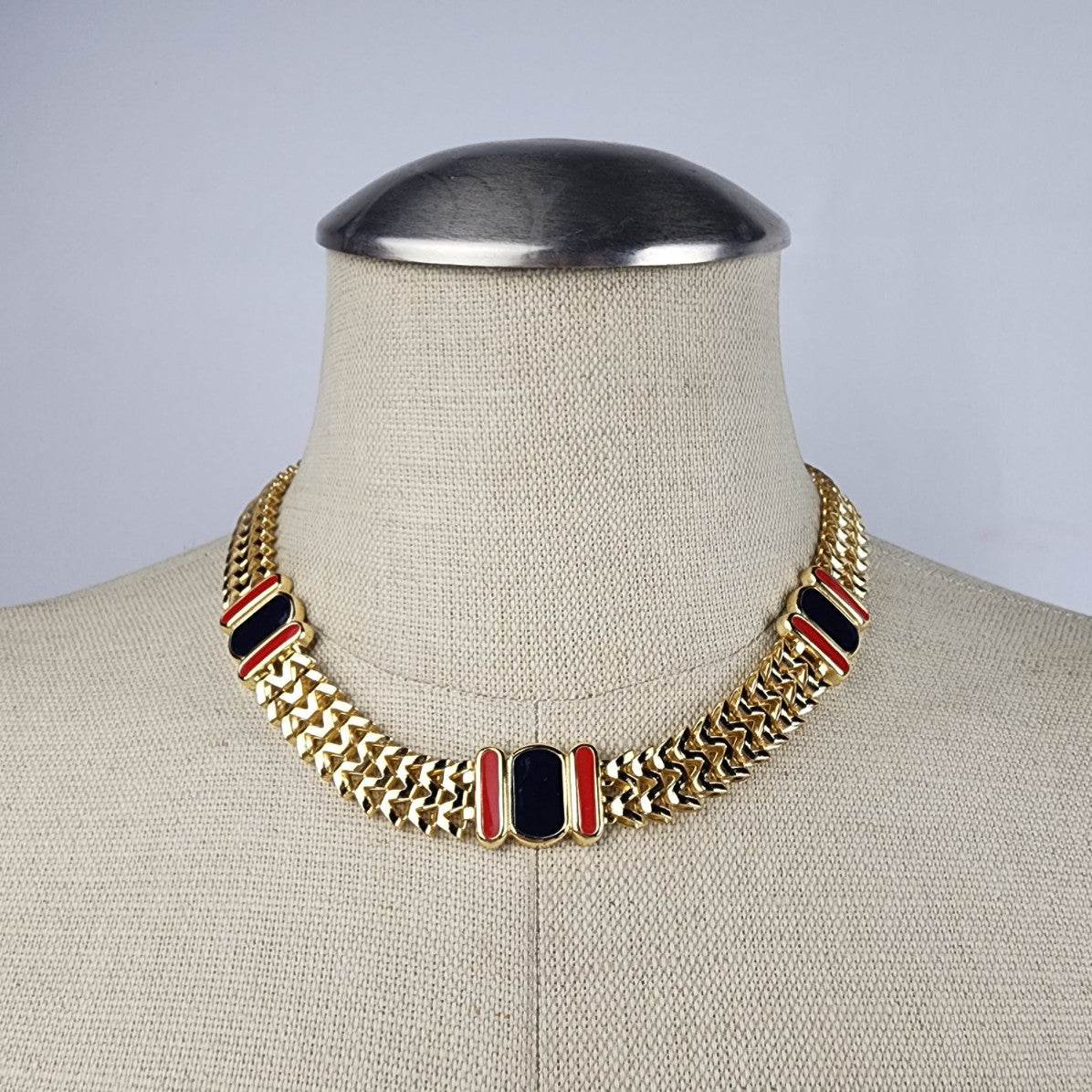 Vintage Gold Tone Red Chain Link Collar Necklace