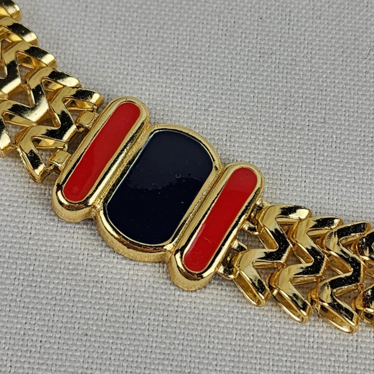 Vintage Gold Tone Red Chain Link Collar Necklace