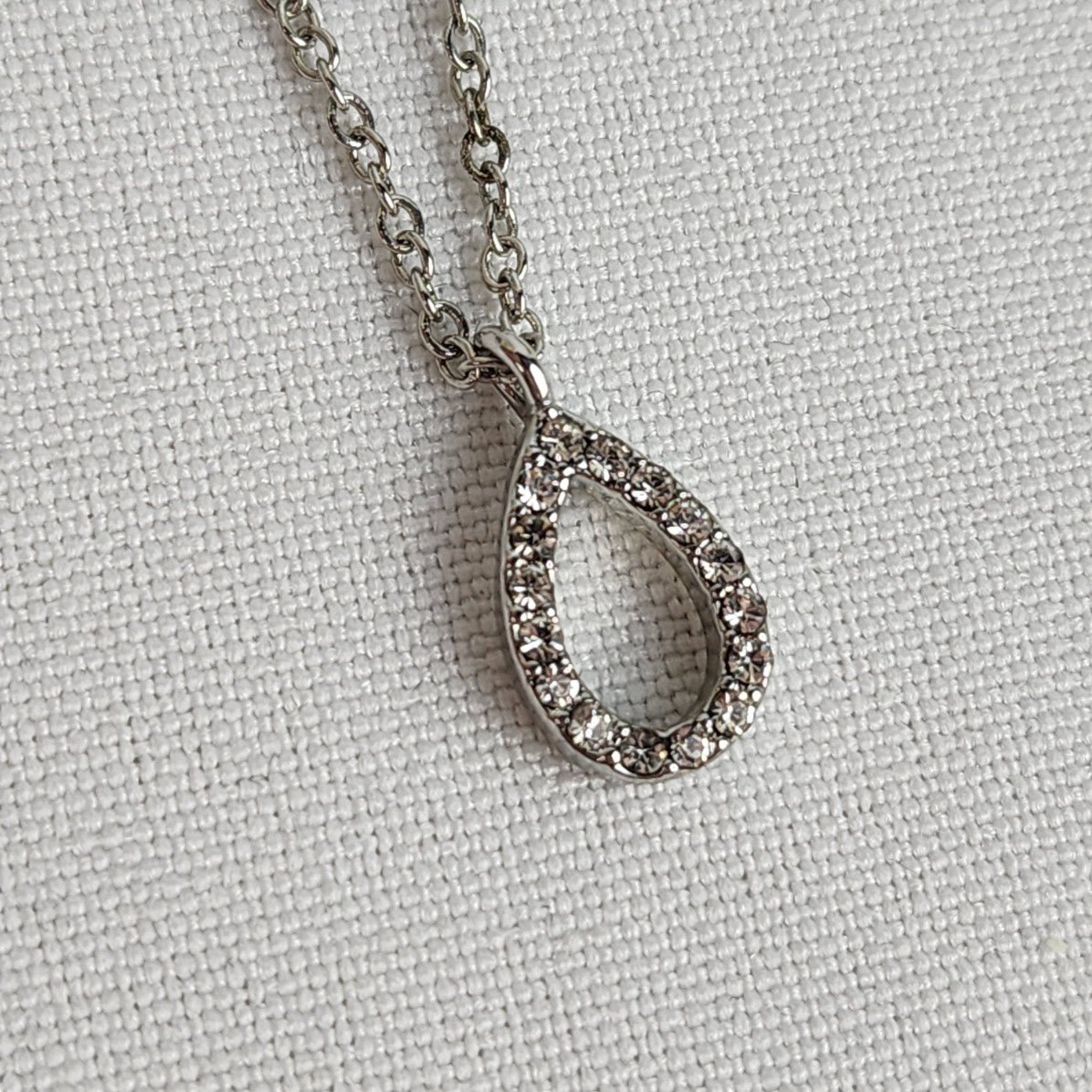 Silver Tone Crystal Delicate Pendant Adjustable Necklace