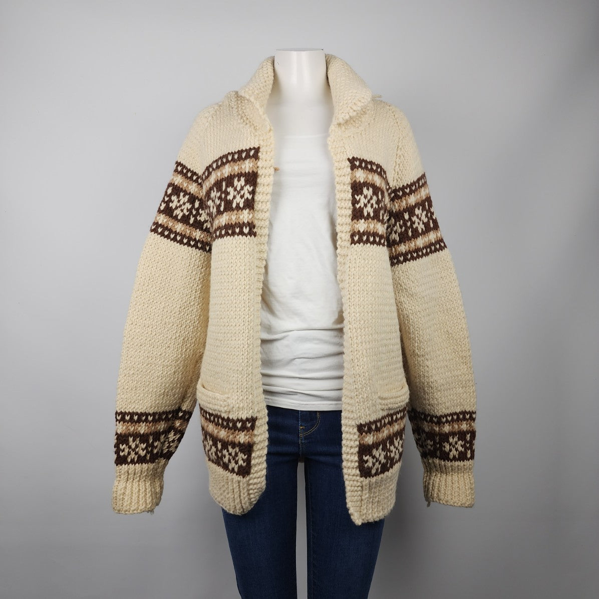 Vntage Handmade Cowichan Brown Knit Cardigan Sweater Size M/L