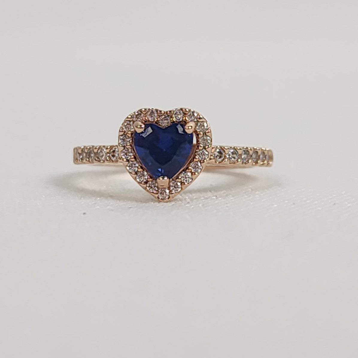 Pandora Sparkling Blue Elevated Heart Ring SIZE 4.5