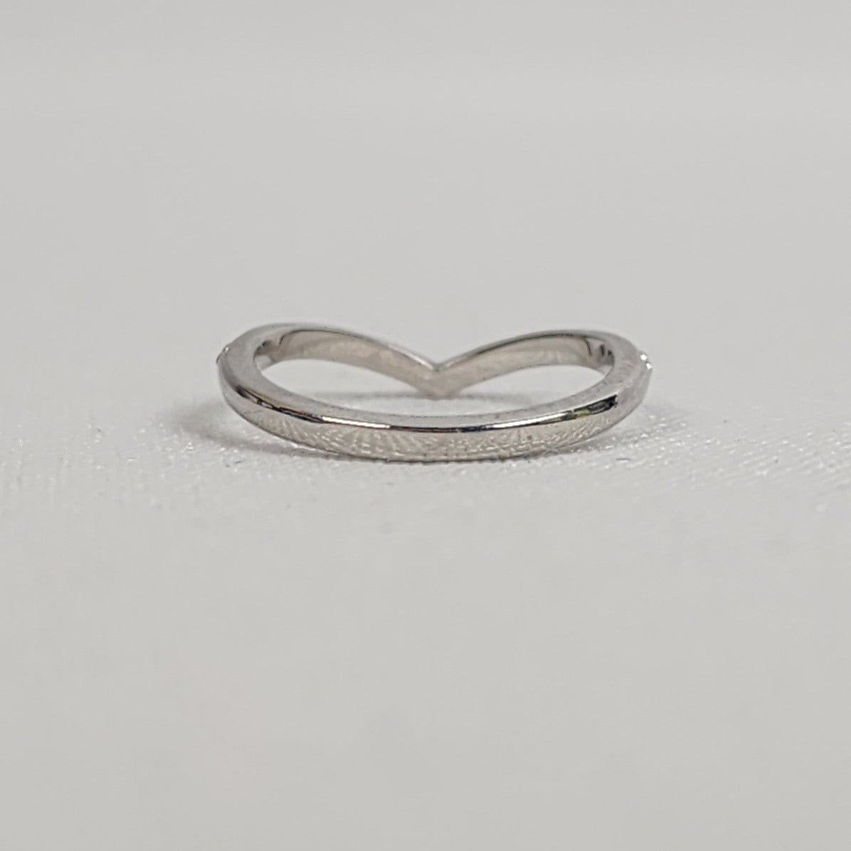 Silver Tone Ring Size 4.5