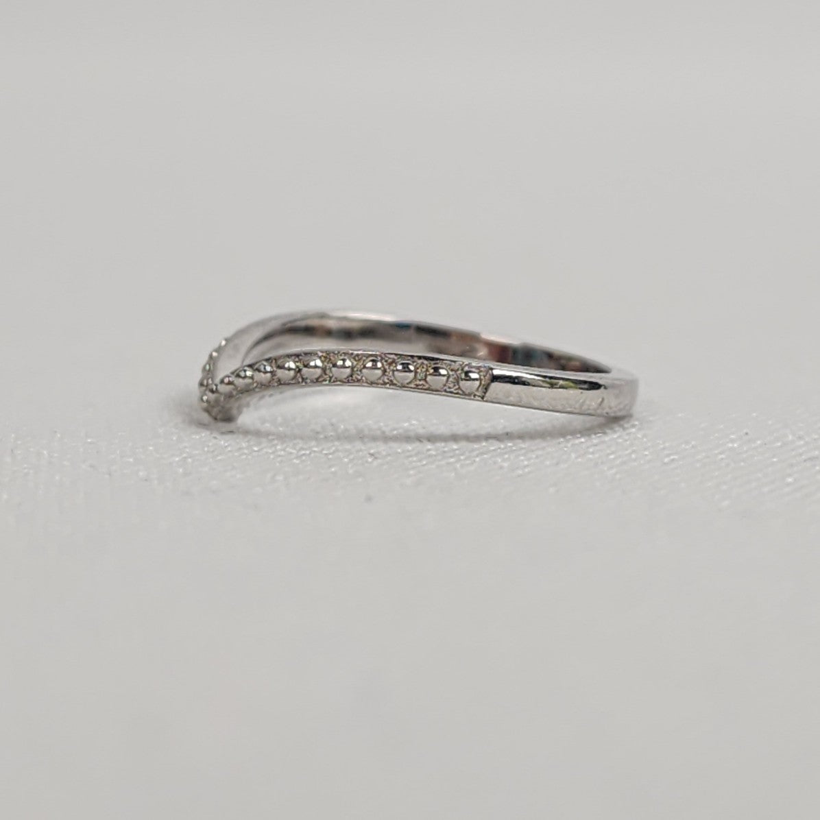 Silver Tone Ring Size 4.5