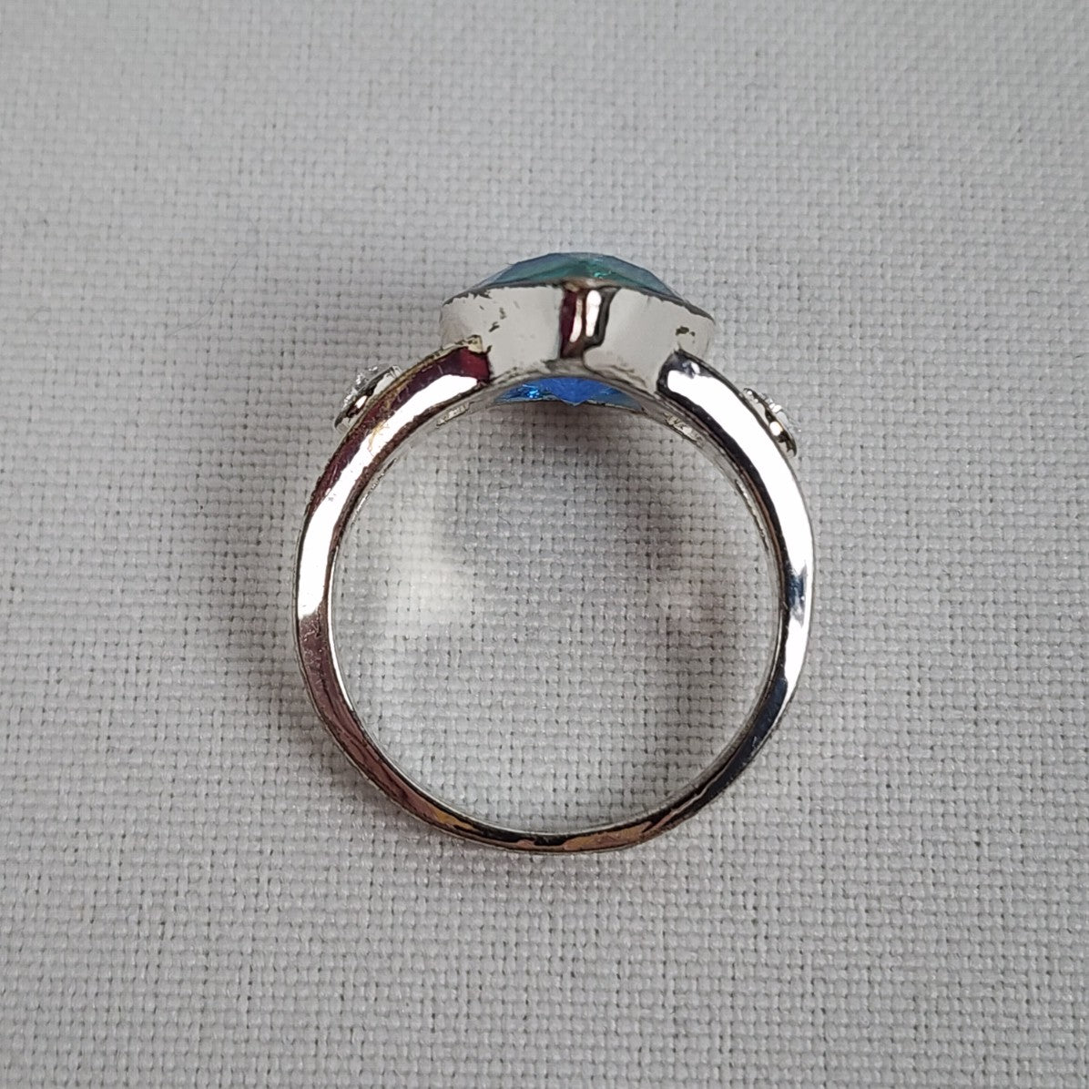 Aqua Blue Silver Tone Ring Size 8