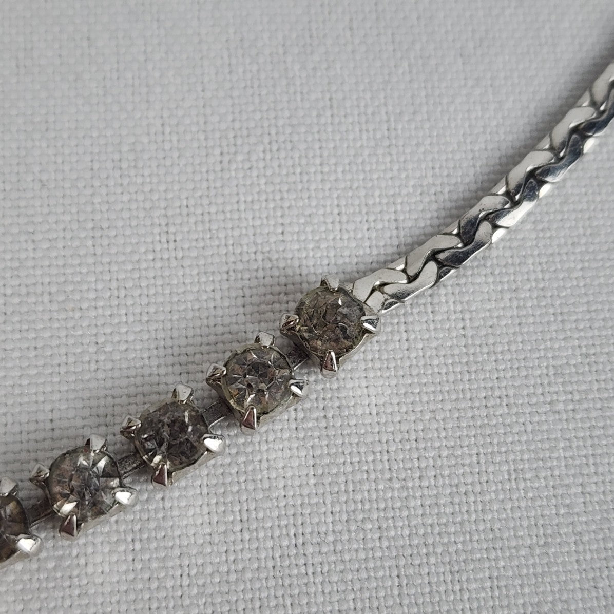 Vintage Silver Tone Rhinestone Necklace