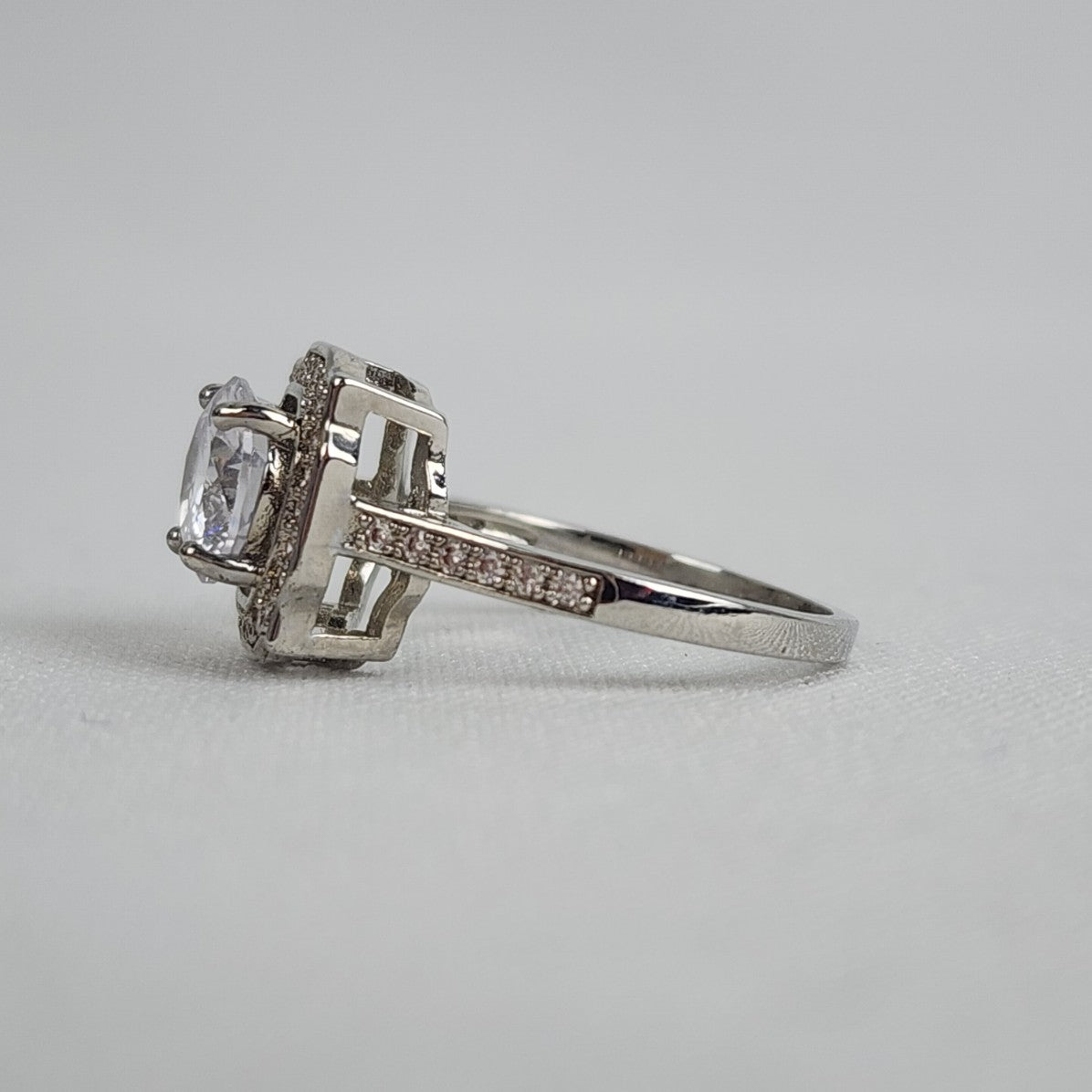 S925 Silver Square Stone Ring Size 8