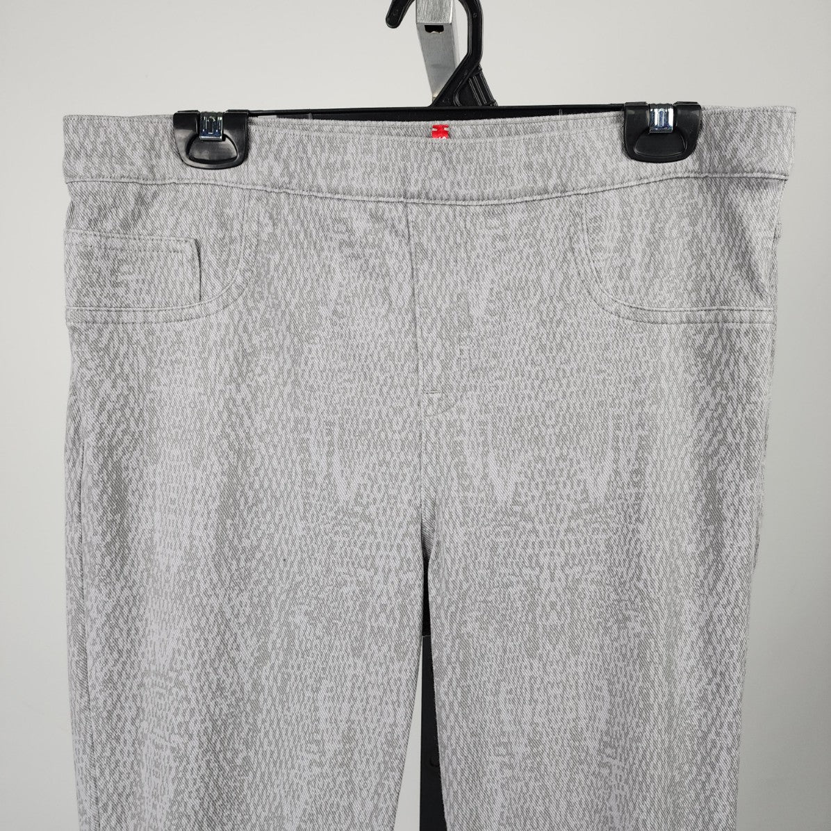 Spanx Grey Reptile Print Skinny Pants Size XL