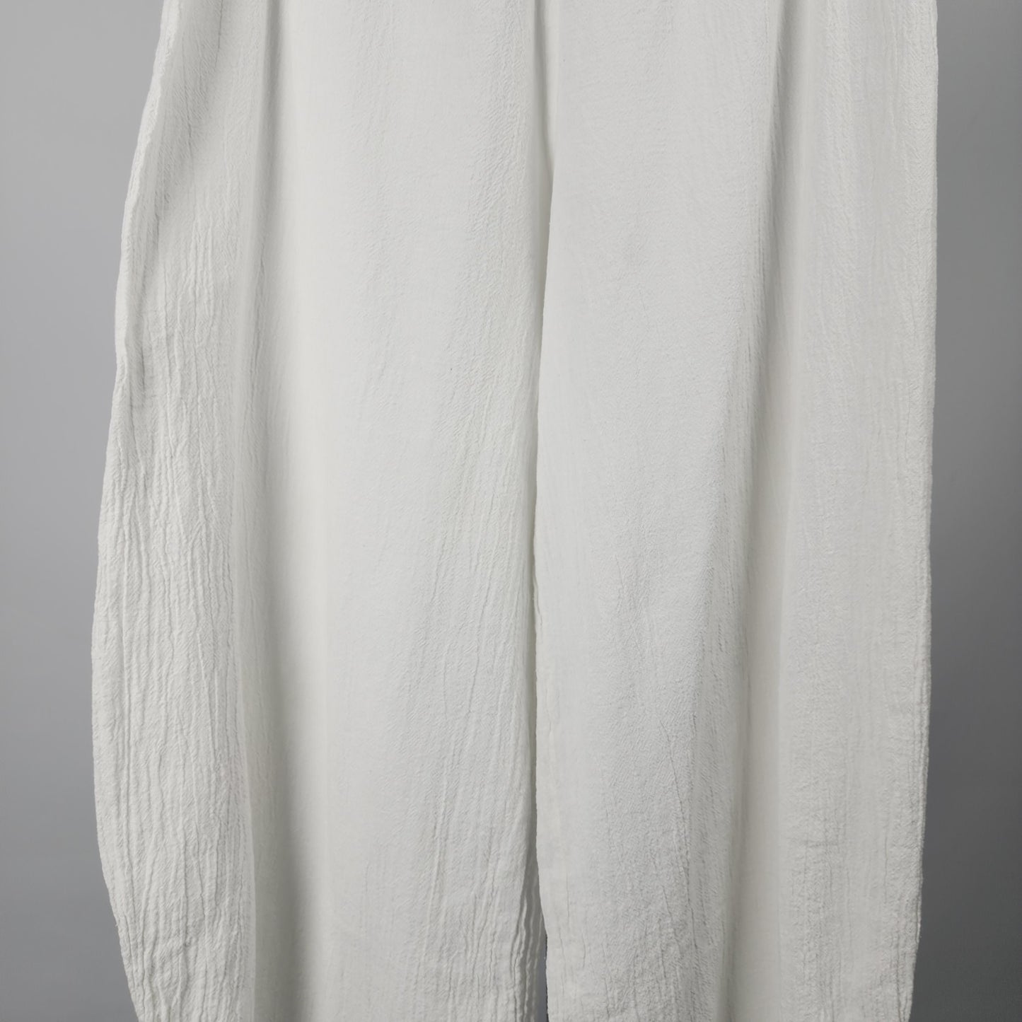 Abaca White Cotton Balloon Leg Pants Size L