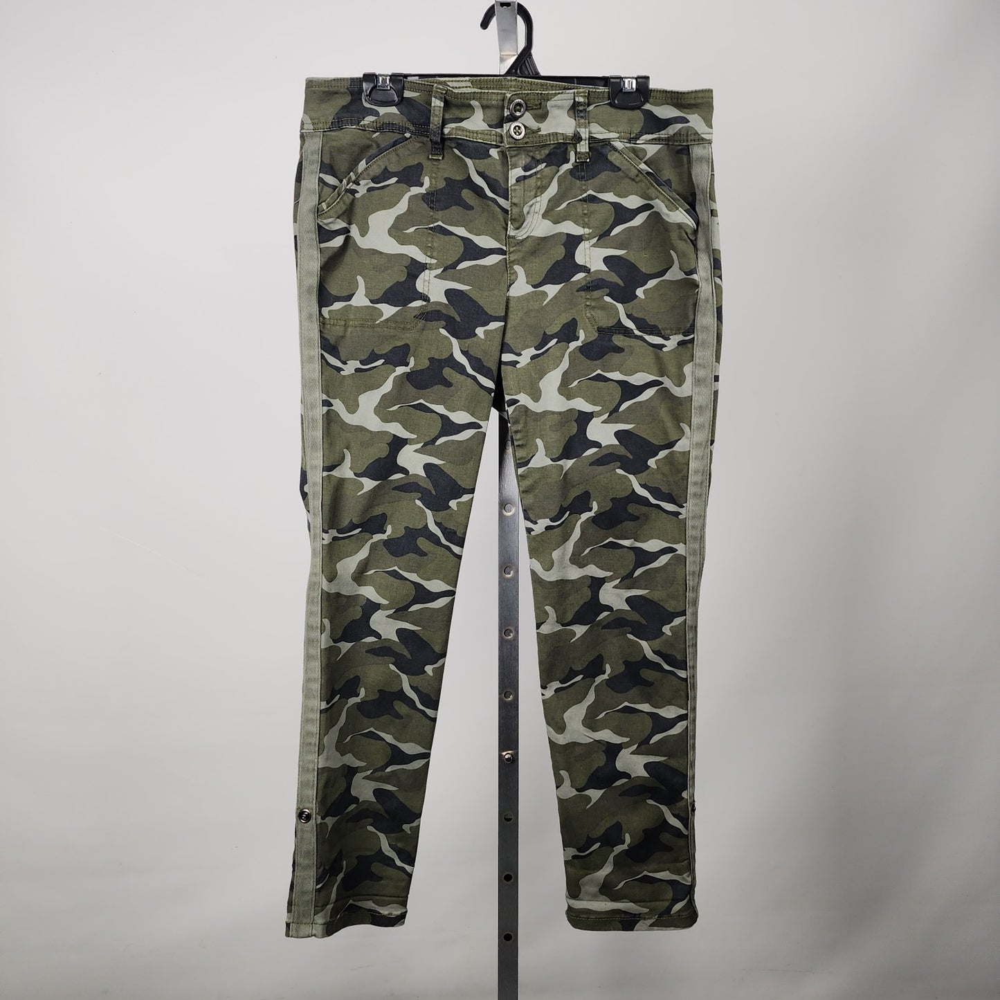 Torrid Green Camo Print Pants Size 14