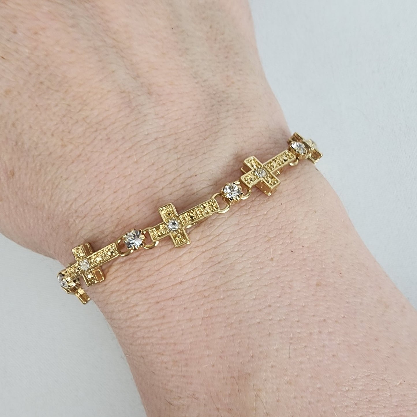 Vintage Avon Gold Tone Crystal Cross Link Bracelet