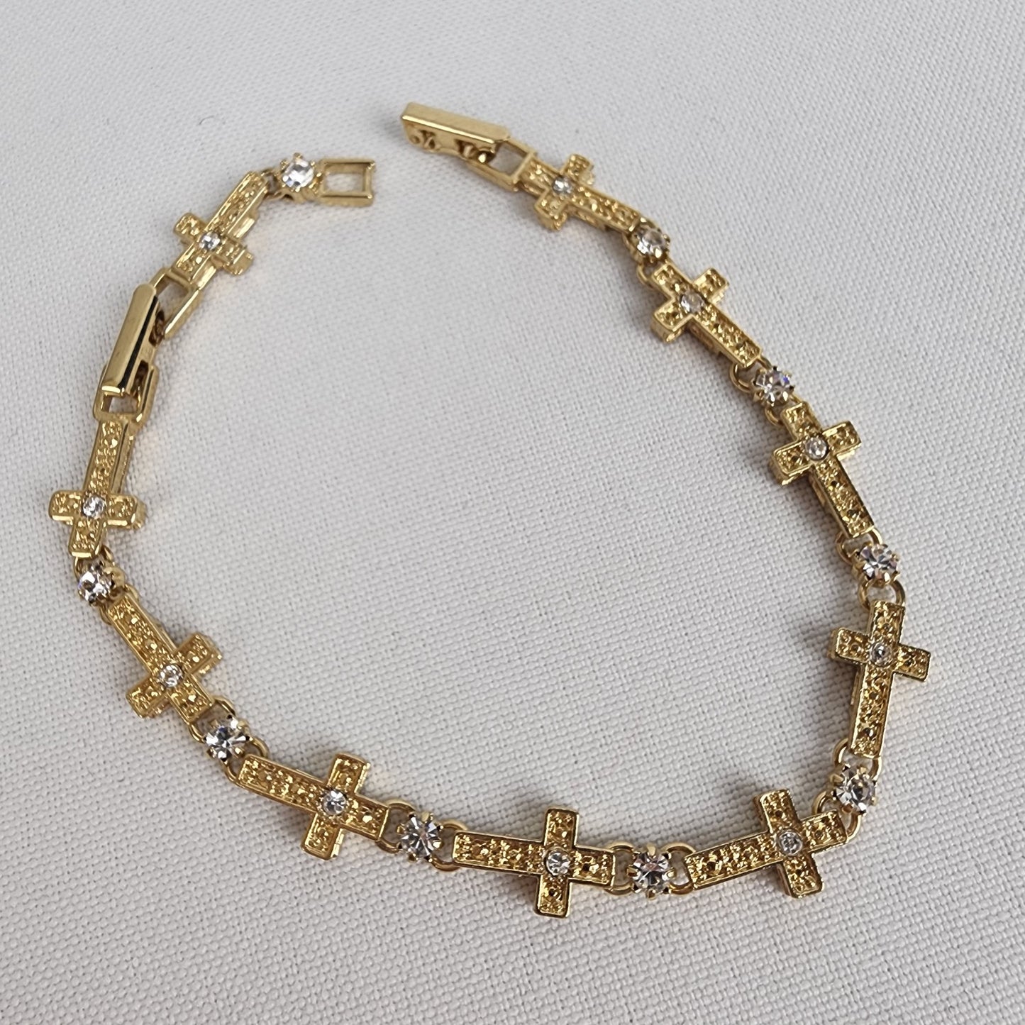 Vintage Avon Gold Tone Crystal Cross Link Bracelet