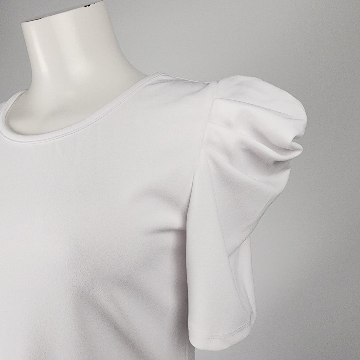 Revamped White Puff Sleeve High Low Top Size M