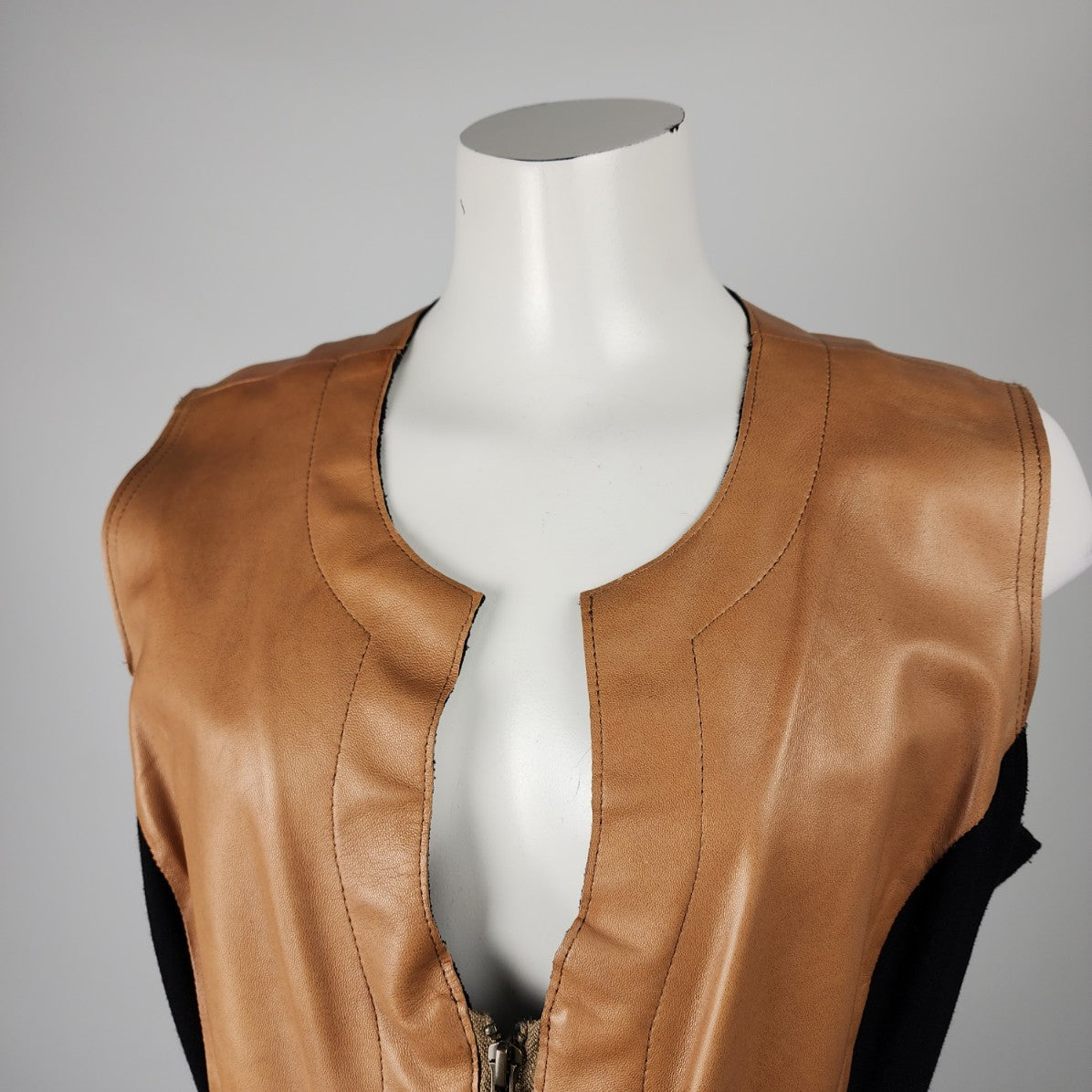 Neto Black & Brown Leather Zip Up Vest Size 14