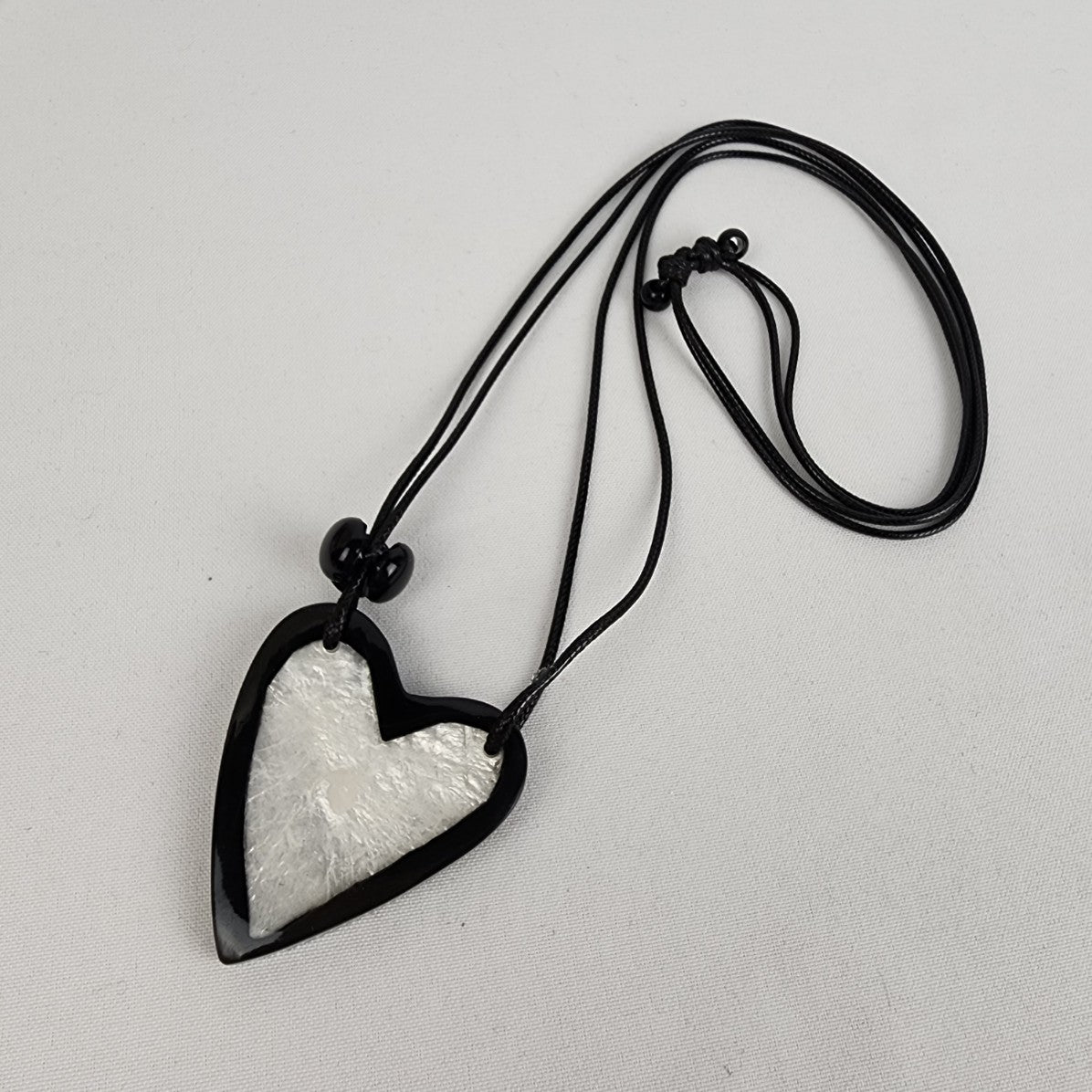 Zsiska Black & White Oversize Heart Adjustable Necklace