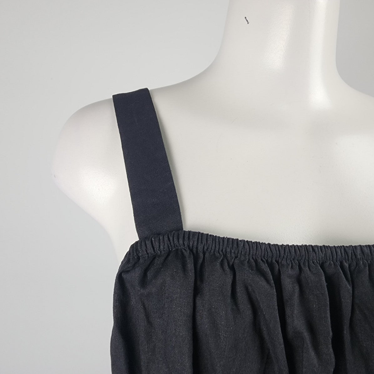 Reitmans Black Linen Smoked Sleeveless Top Size L