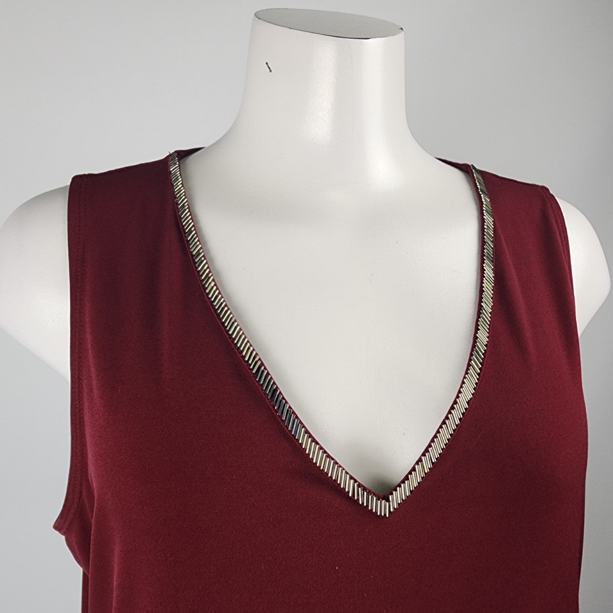 Tahari Burgundy Beaded Neckline Sleeveless Top Size L