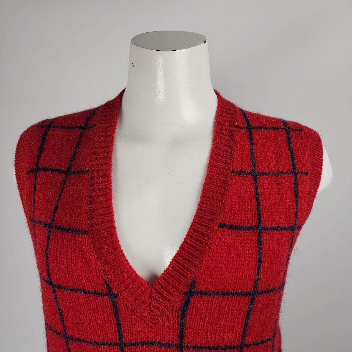 Vintage Talbots Red Wool Knit Geometric Print Sweater Vest Size S