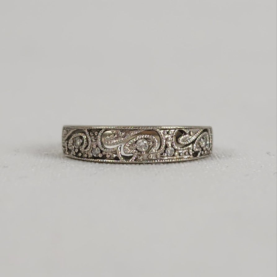 10k Gold Diamond Scroll Ornate Band Ring Size 5