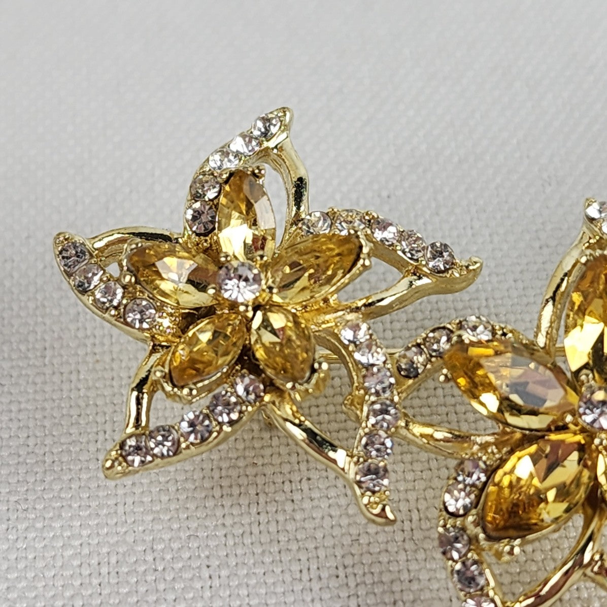 Gold Crystal Rhinestone Flower Brooch