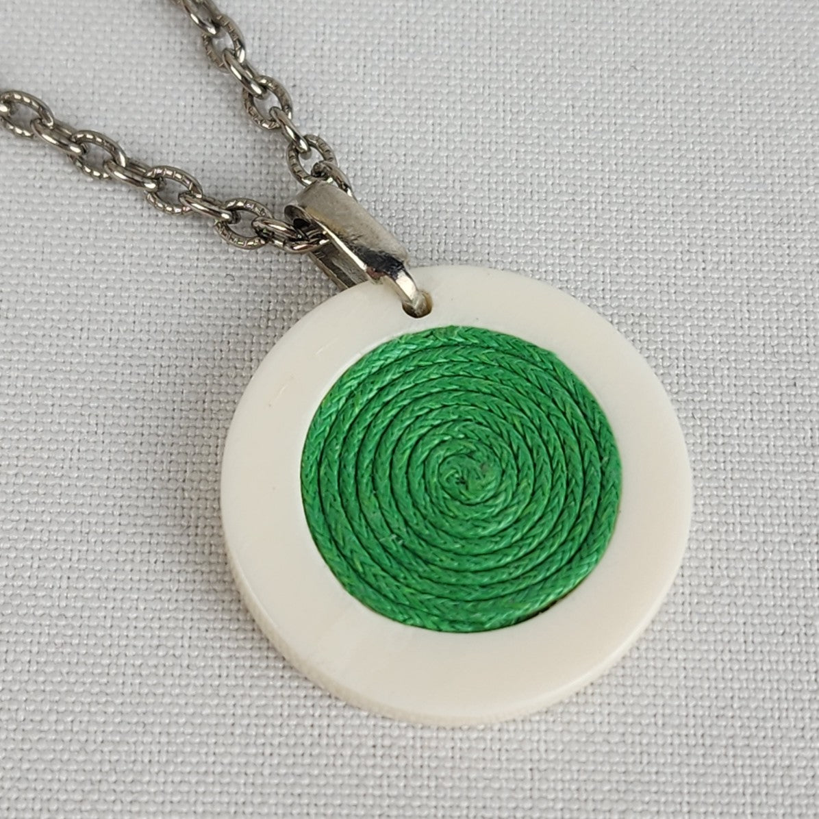 Silver Chain Green Pendant Necklace