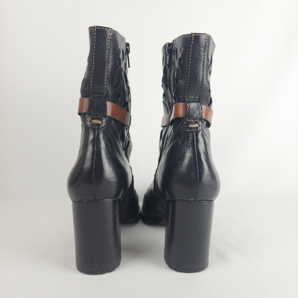 Everybody Black & Brown Leather Block Heel Ankle Boots Size 9.5