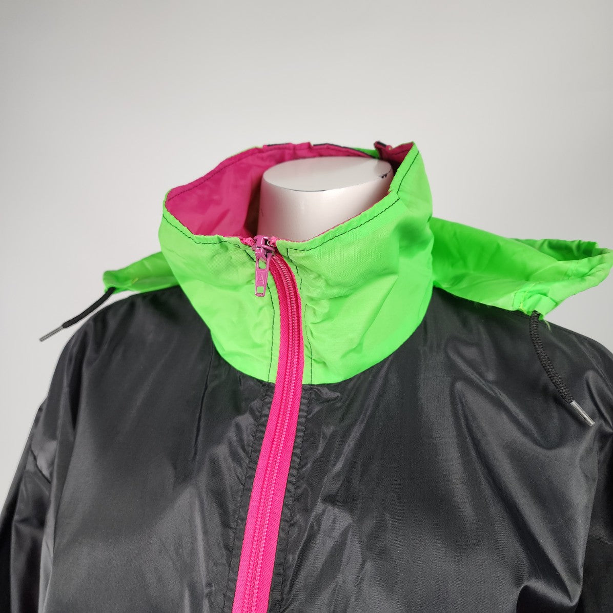 Retro 90s Siaras Sun Ice Neon Nylon Jacket Size S/M