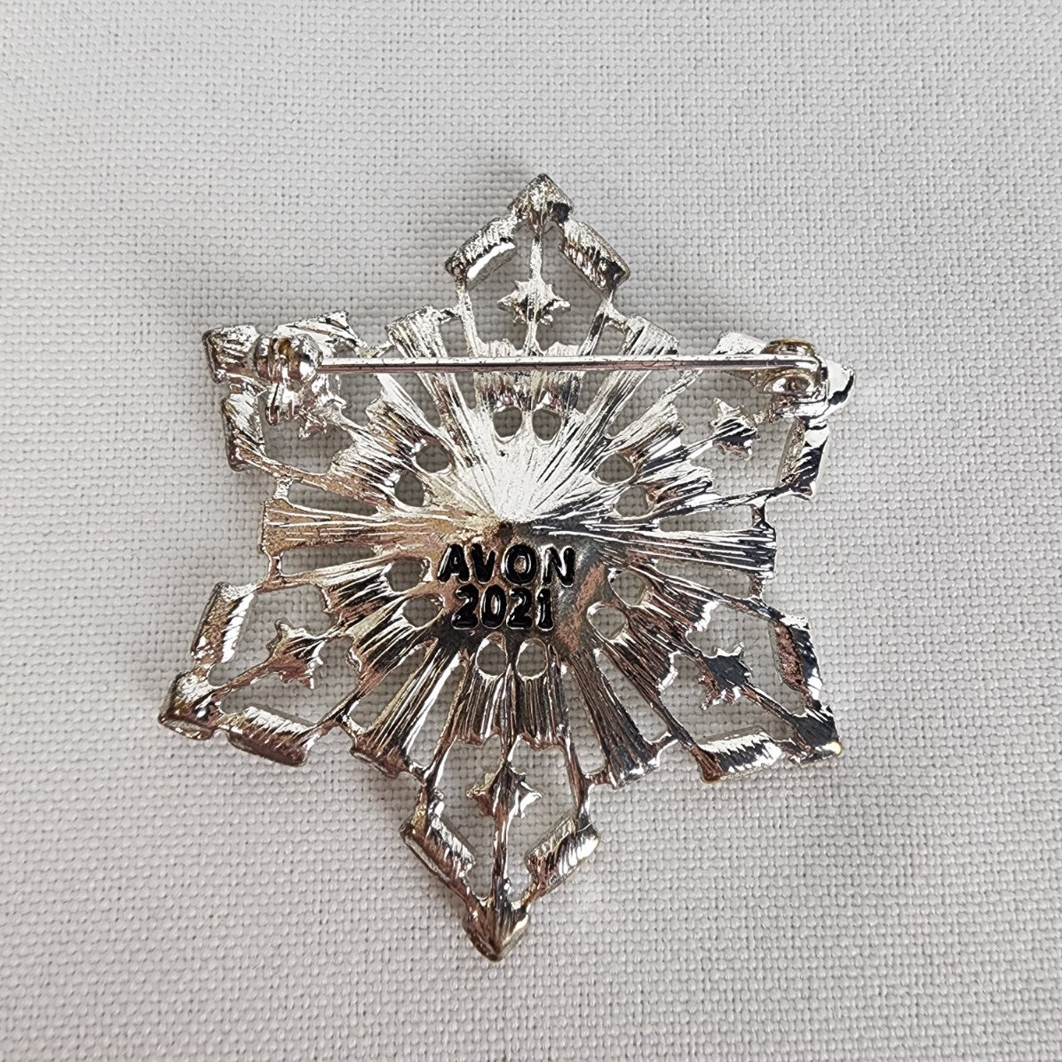 Avon Silver Tone Snowflake Brooch