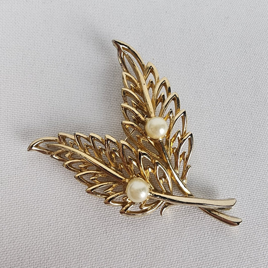 Vintage Coro Gold Tone Leaf Faux Pearl Brooch