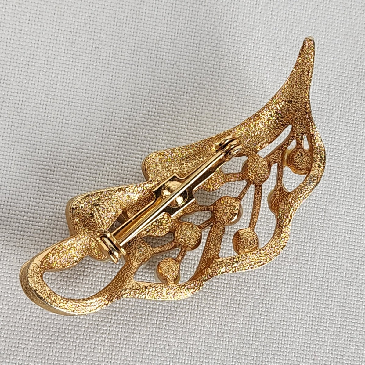 Vintage Gold Tone Leaf Faux Pearl Brooch