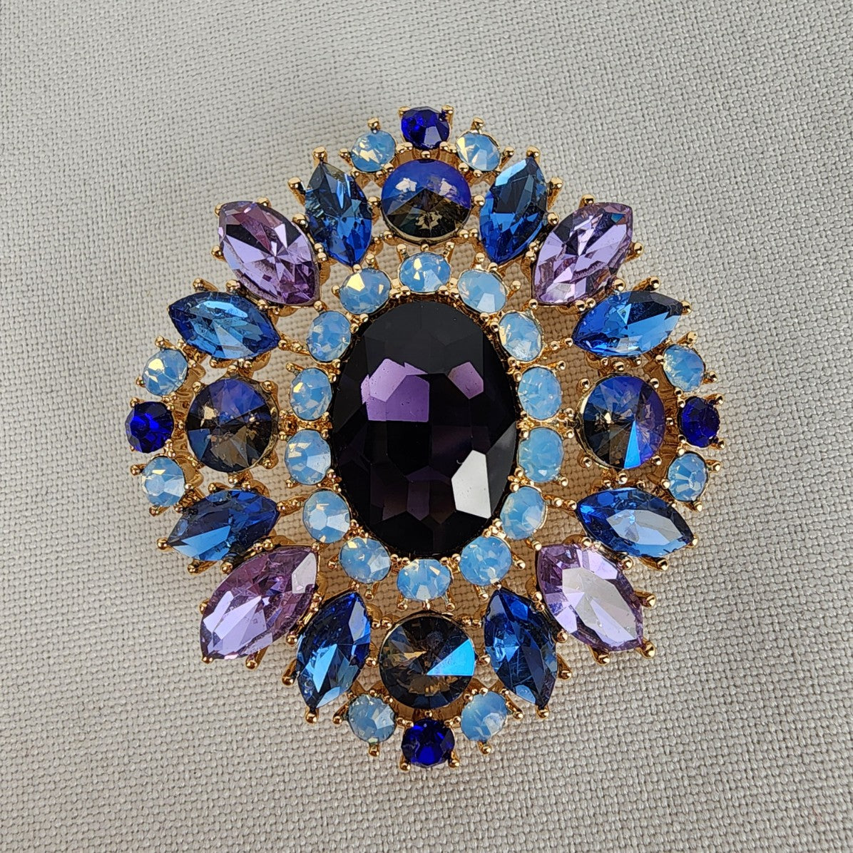 Vintage Avon Secret Garden Blue & Purple Crystal Brooch