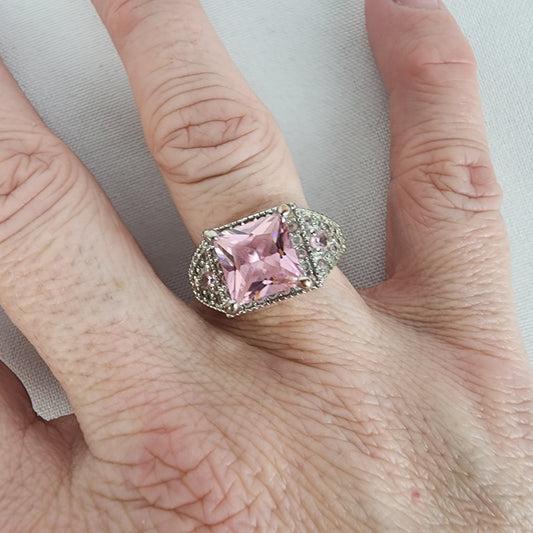 S925 Silver Tone Pink Stone Ring Size 7