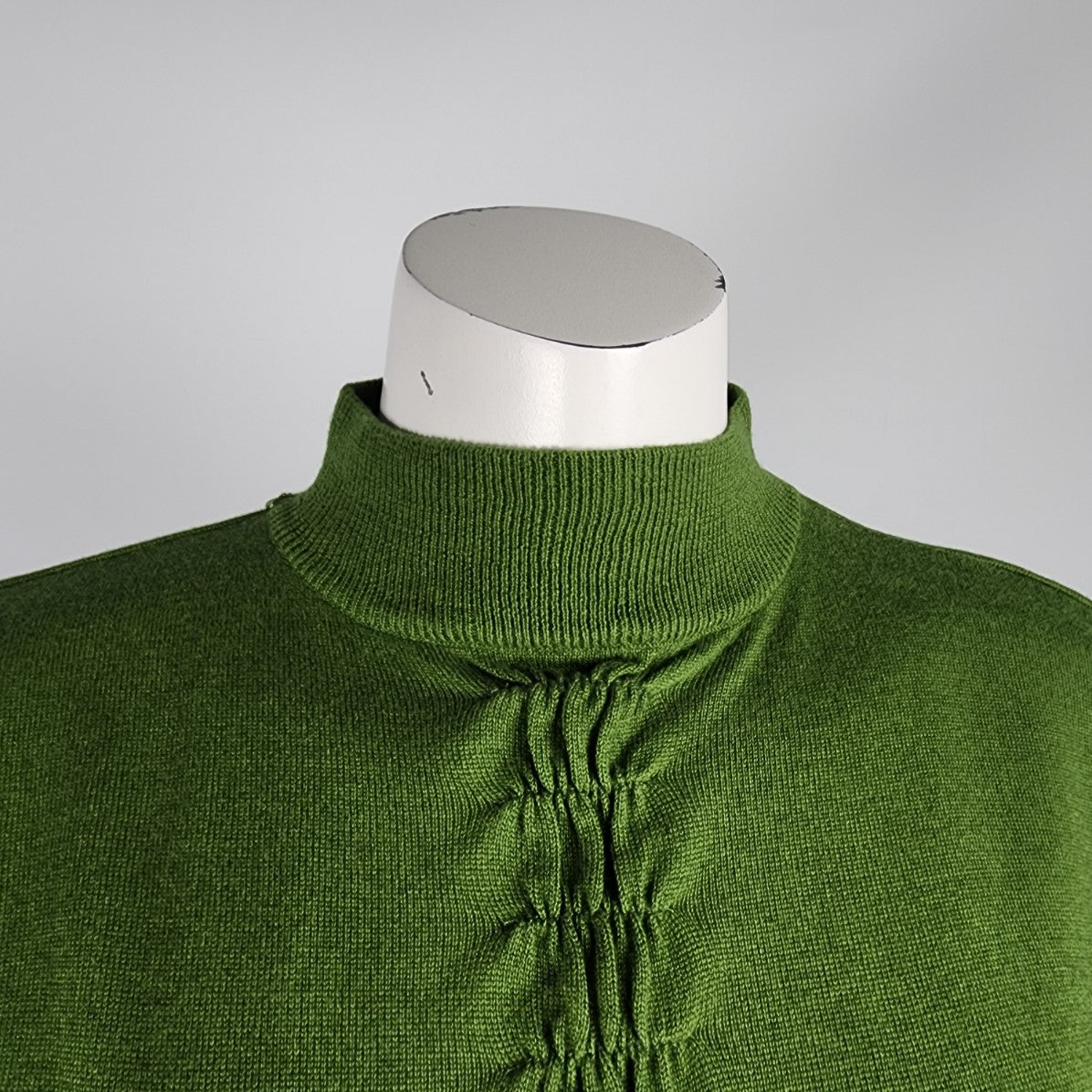 Votre Nom Collection Green Silk Cashmere Short Sleeve Knit Sweater Size M/L